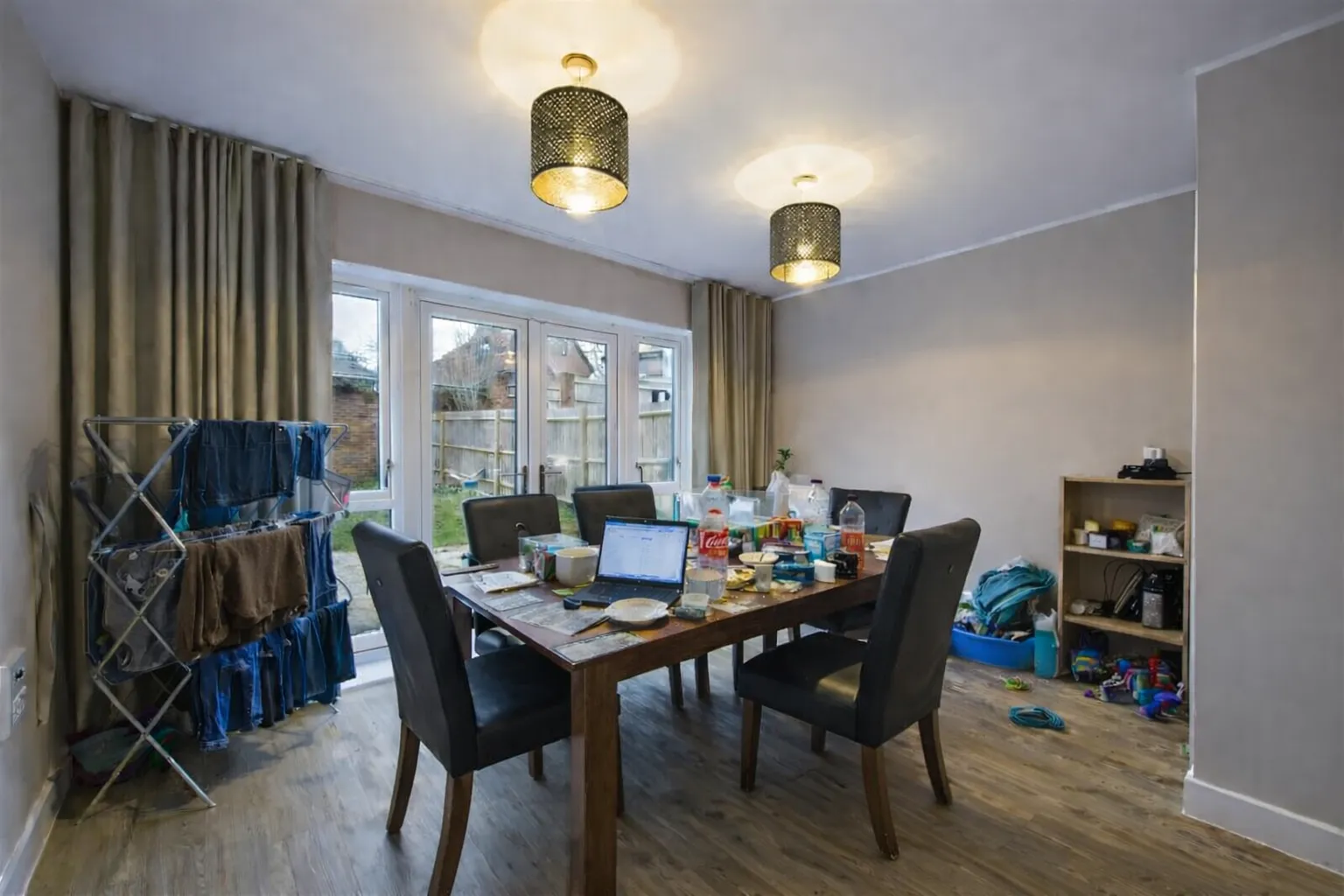 Home staging occupied staging dining room uk for sale