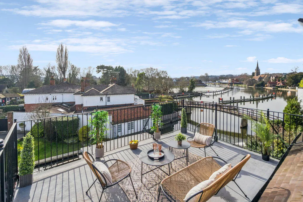 Mill road marlow sl7 terrace after home staging crystal property staging
