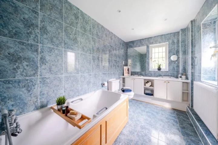 Rouse court gerrards cross sl9 bathroom after home staging crystal property staging (2)