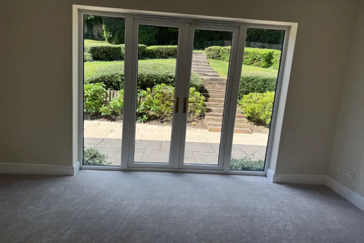 Rouse court gerrards cross sl9 family room before home staging crystal property staging
